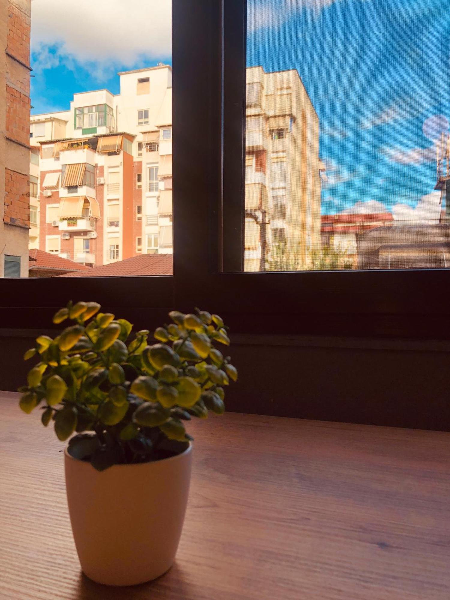 Qemal Stafa Apartment ティラナ エクステリア 写真